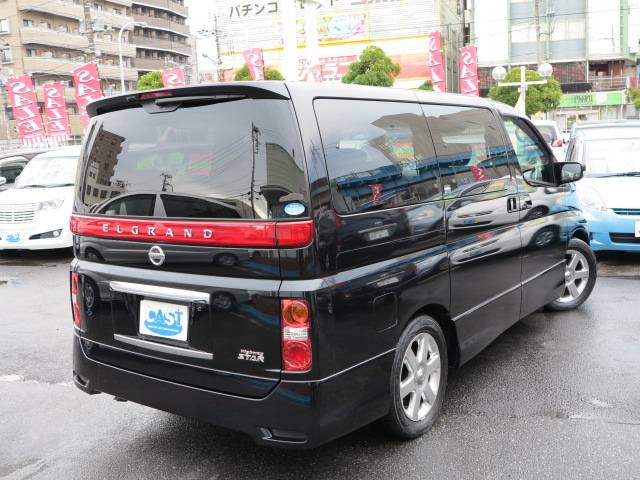 nissan elgrand 2007