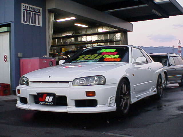 4 cars incl. 1998 Nissan Skyline GT-T