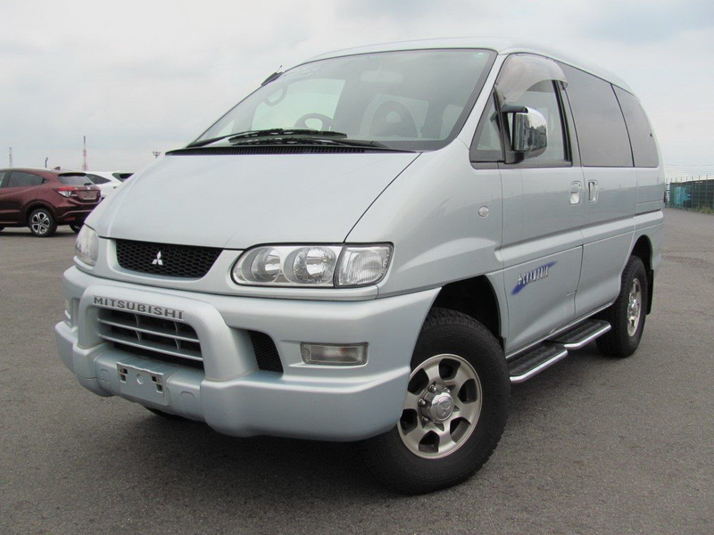 2005 Mitsubishi Delica Spacegear Chamonix